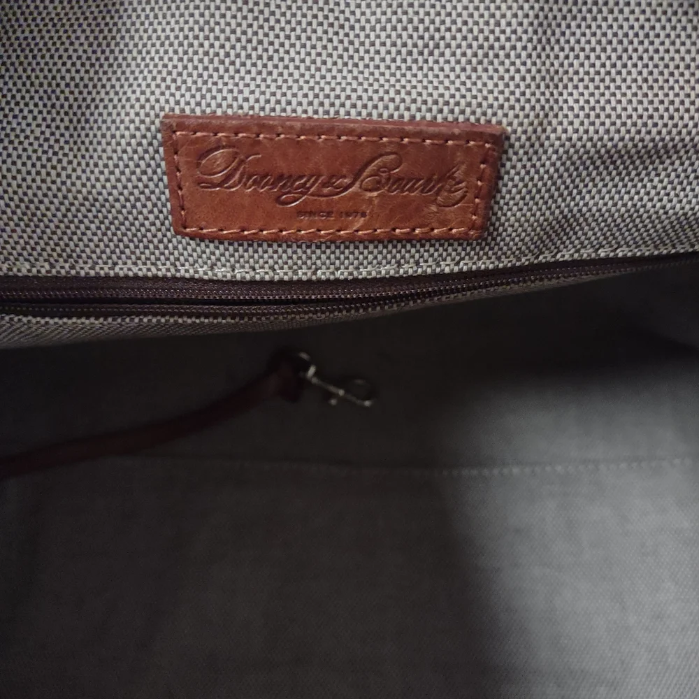 Dooney & Bourke Shoulder Bag White/Brown LG - Picture 14 of 16